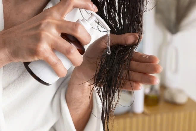Bộ Y tế thu hồi, tiêu hủy toàn quốc 2 loại dầu gội, dầu xả